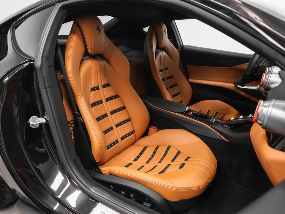 2018 Ferrari 812 Superfast - Image 25 of 31