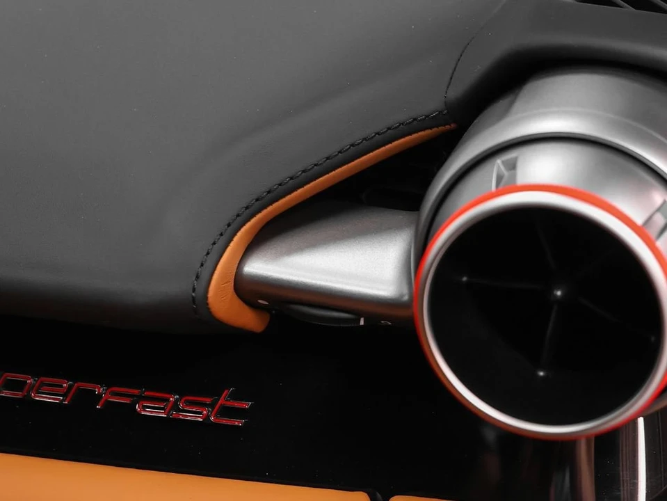 2018 Ferrari 812 Superfast - Image 31 of 31