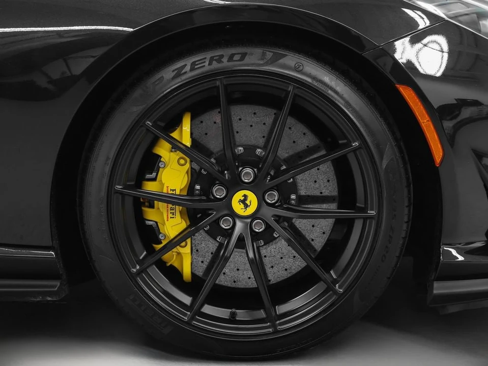 2018 Ferrari 812 Superfast - Image 12 of 31