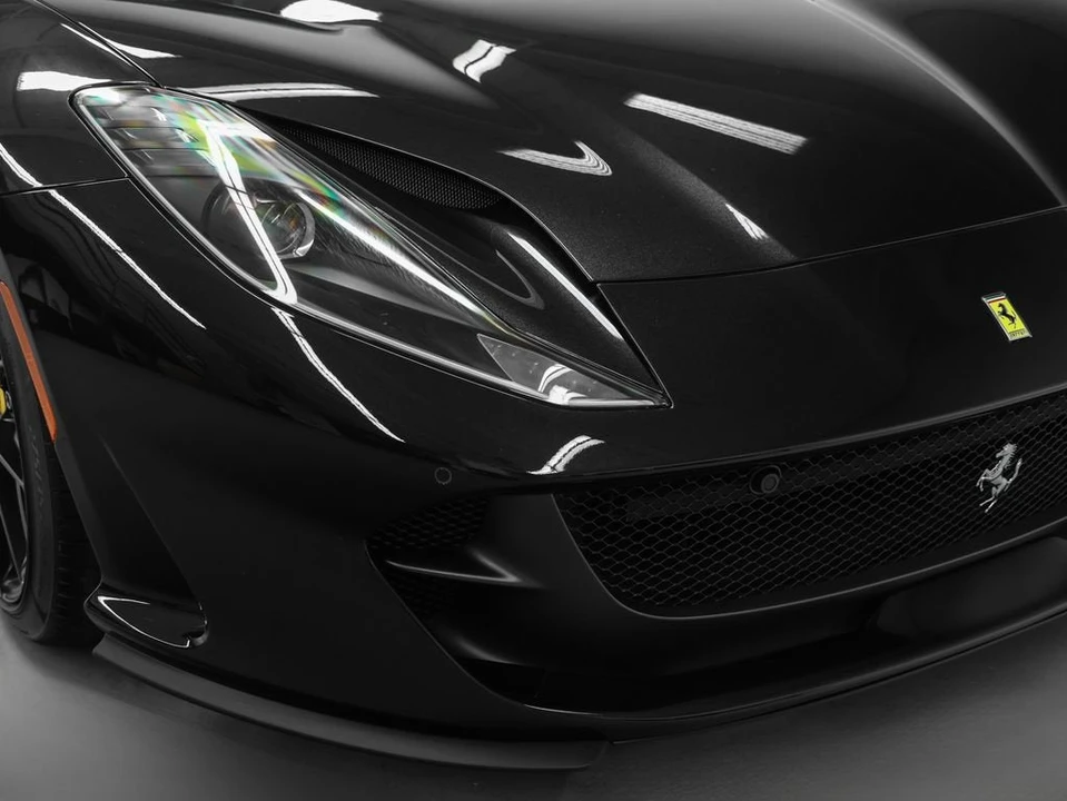 2018 Ferrari 812 Superfast - Image 5 of 31