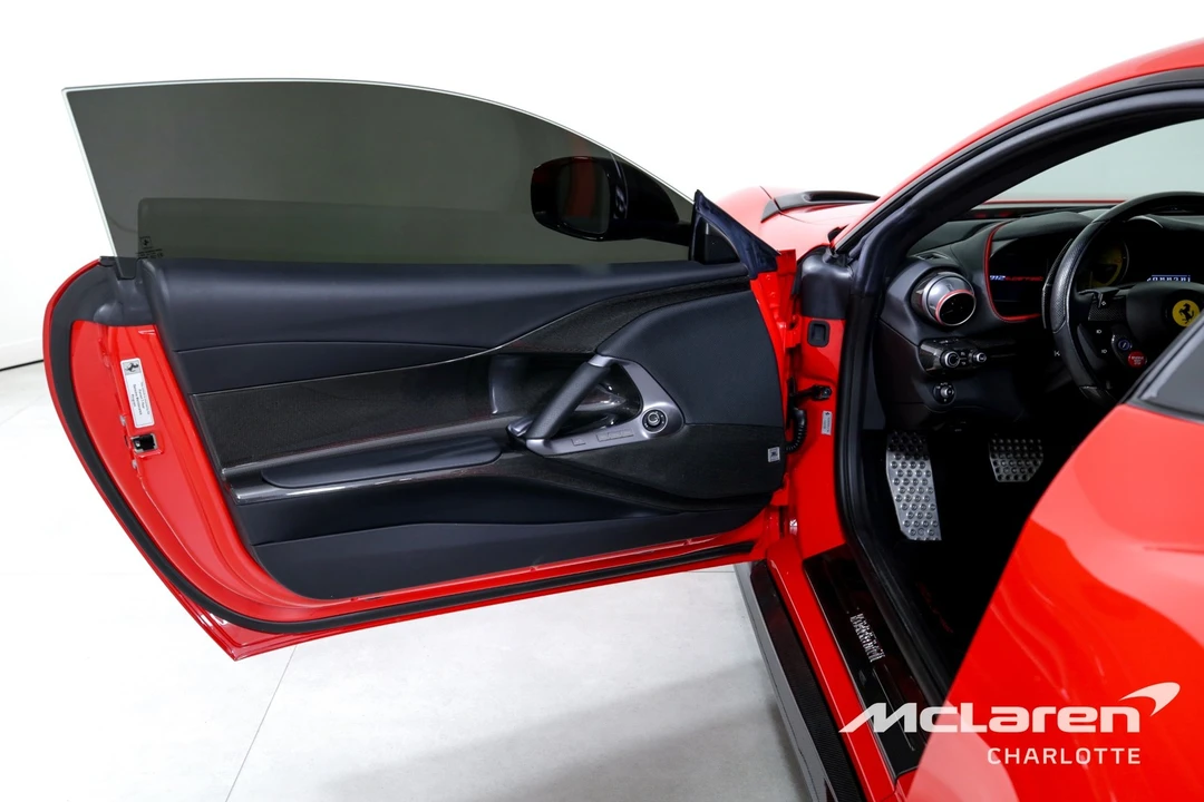 2018 Ferrari 812 Superfast - Image 10 of 12
