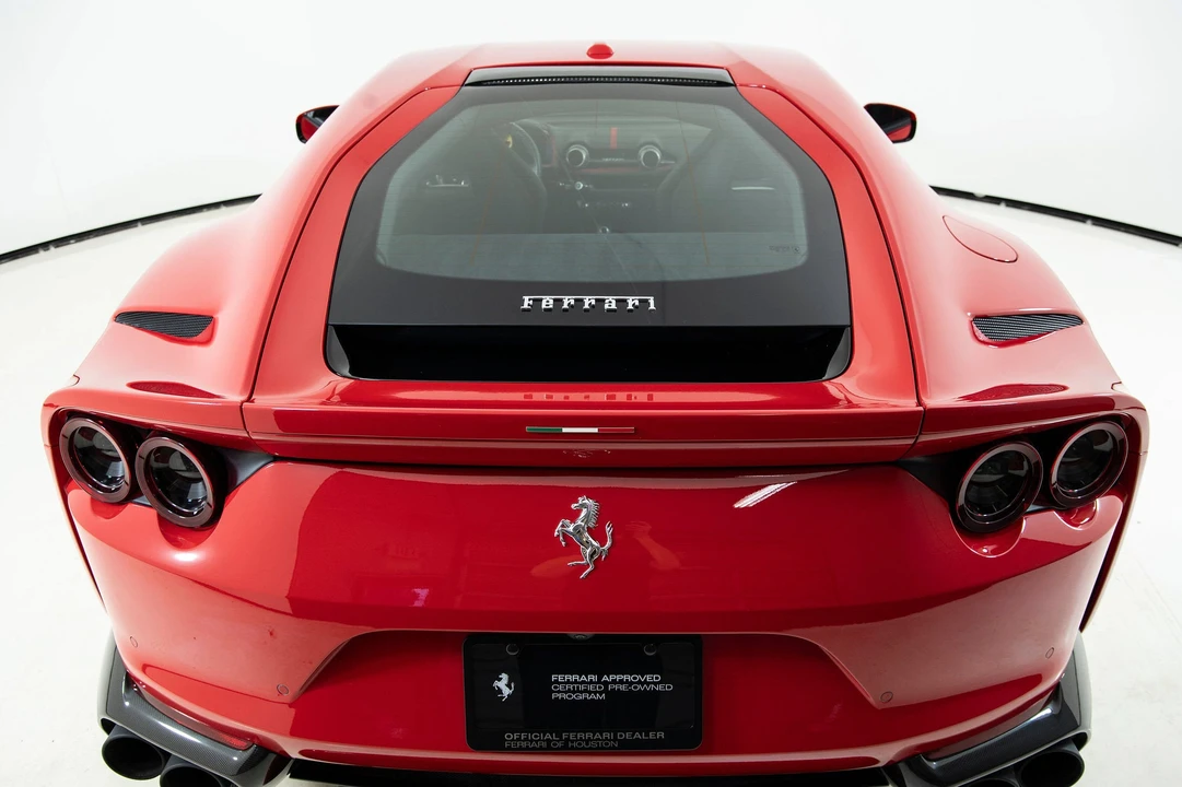 2018 Ferrari 812 Superfast - Image 27 of 31