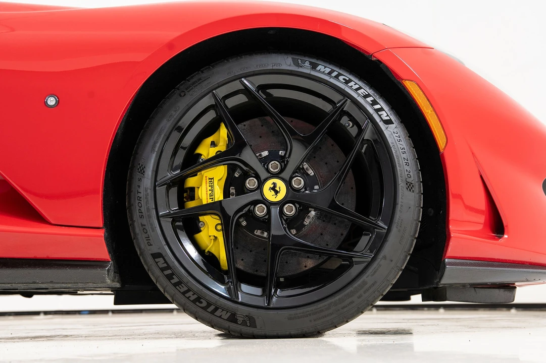 2018 Ferrari 812 Superfast - Image 22 of 31