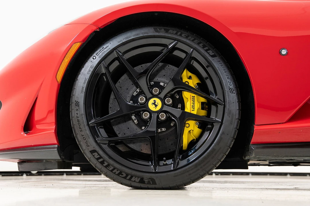 2018 Ferrari 812 Superfast - Image 19 of 31