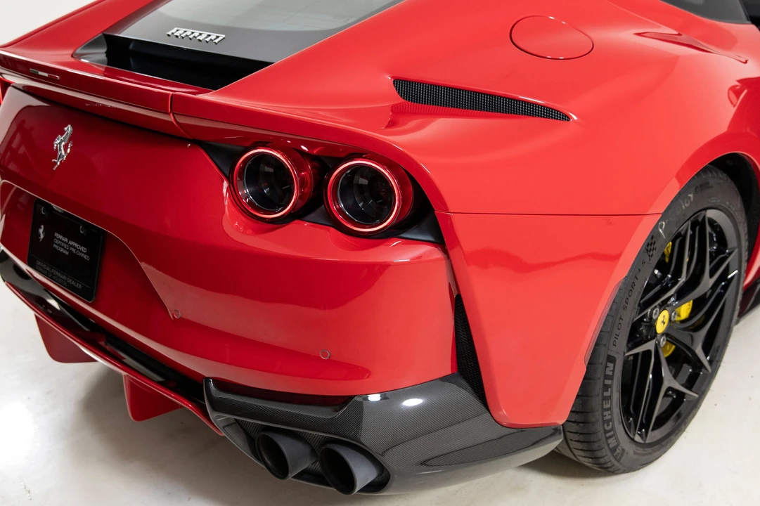 2018 Ferrari 812 Superfast - Image 26 of 31