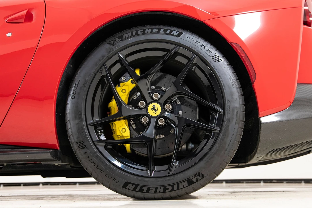2018 Ferrari 812 Superfast - Image 20 of 31