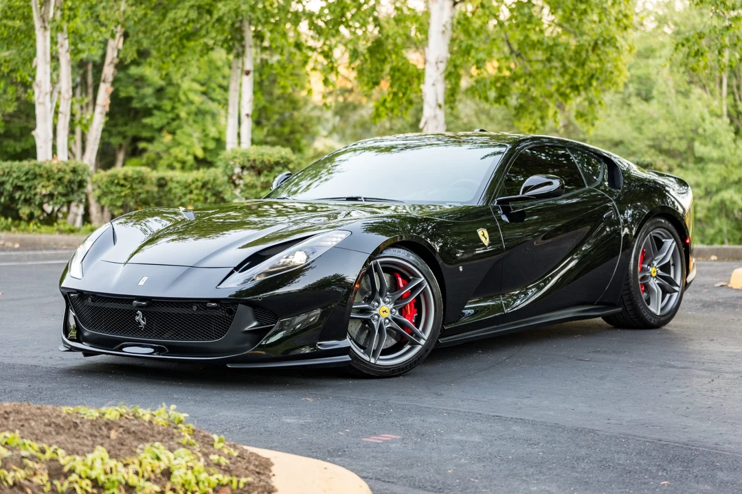 2018 Ferrari 812 Superfast - Image 2 of 31