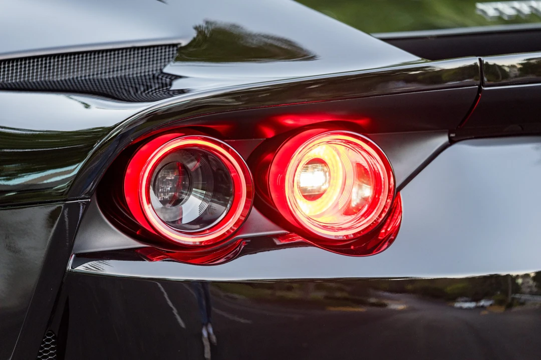 2018 Ferrari 812 Superfast - Image 30 of 31