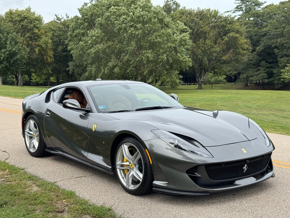 2018 Ferrari 812 Superfast - Image 23 of 31