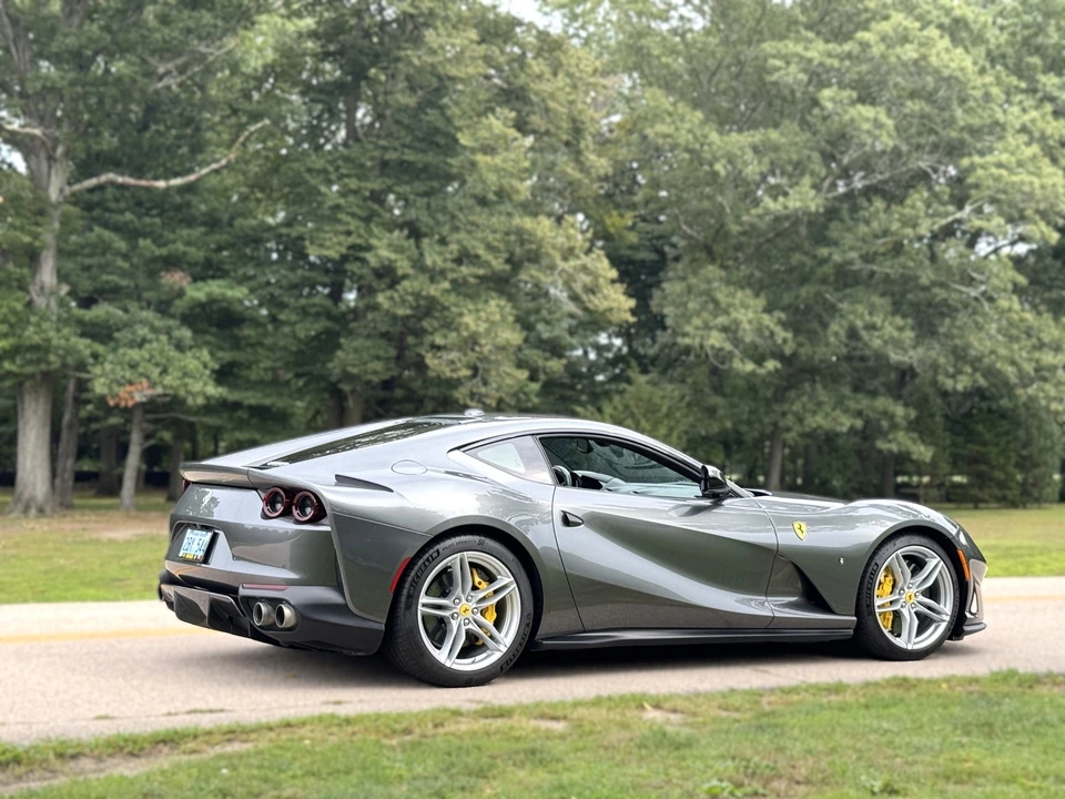 2018 Ferrari 812 Superfast - Image 19 of 31