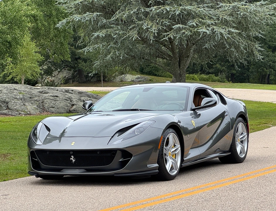 2018 Ferrari 812 Superfast - Image 4 of 31