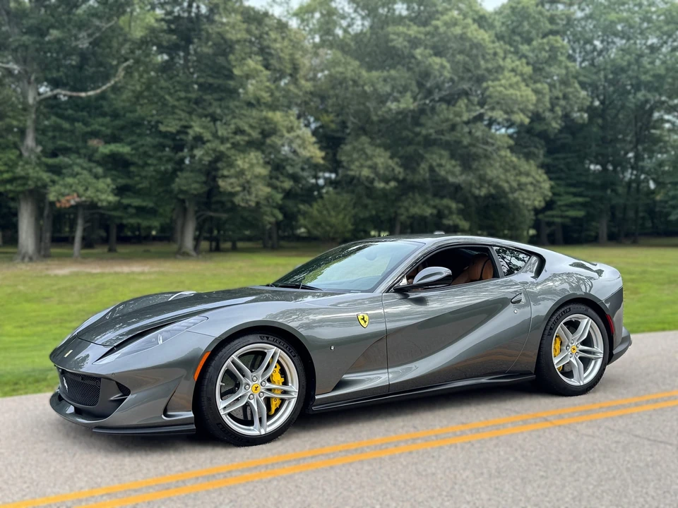 2018 Ferrari 812 Superfast - Image 8 of 31
