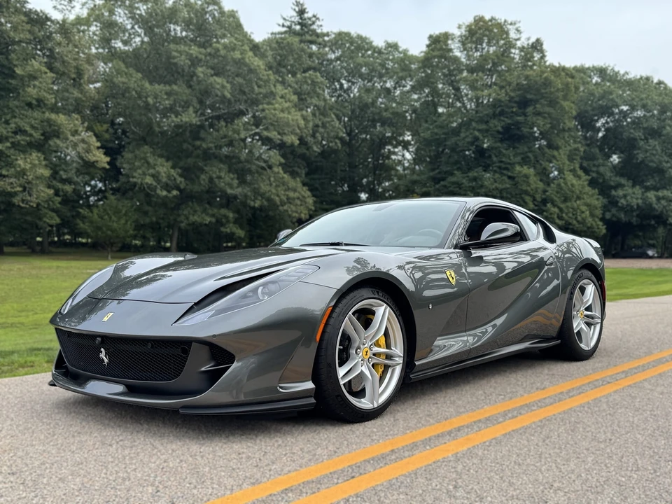 2018 Ferrari 812 Superfast - Image 6 of 31