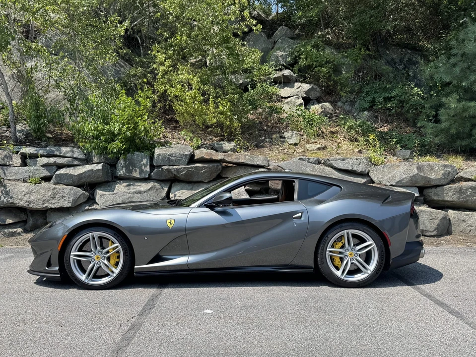 2018 Ferrari 812 Superfast - Image 28 of 31