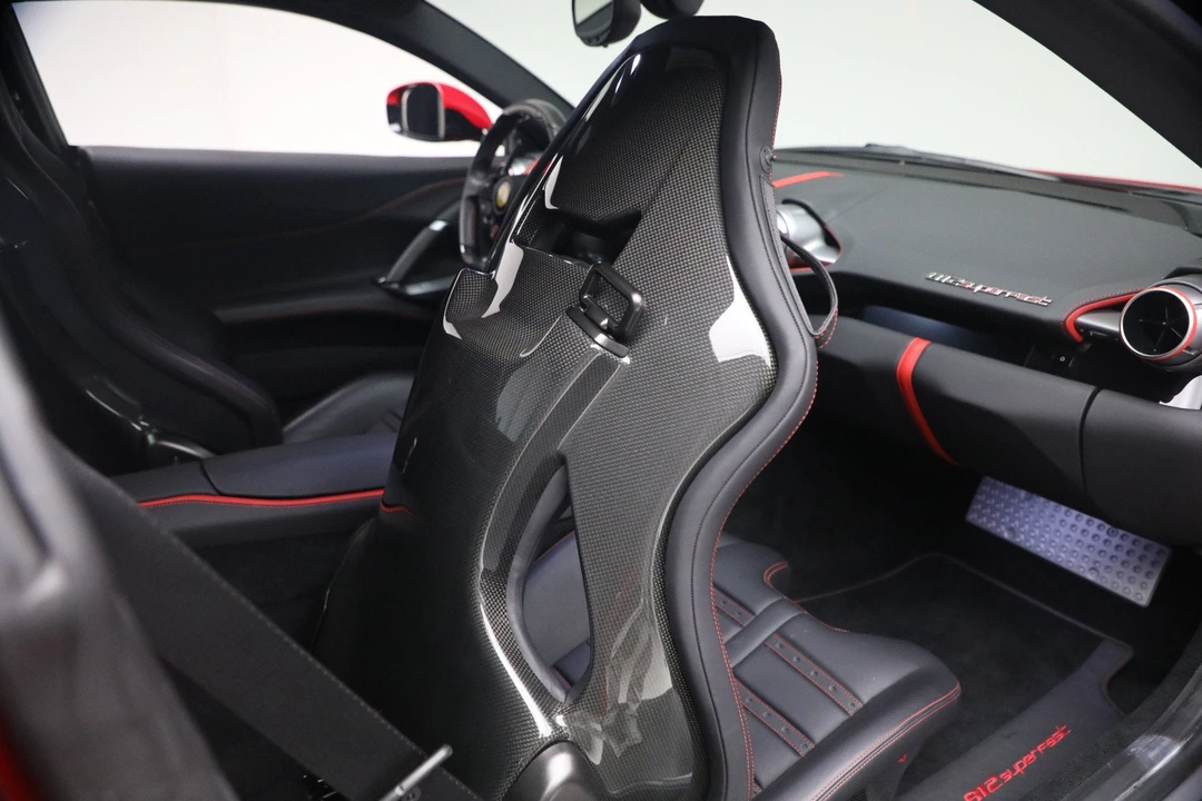 2018 Ferrari 812 Superfast - Image 23 of 31