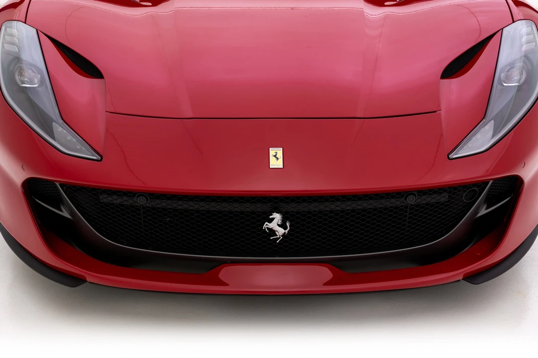 2018 Ferrari 812 Superfast - Image 10 of 31
