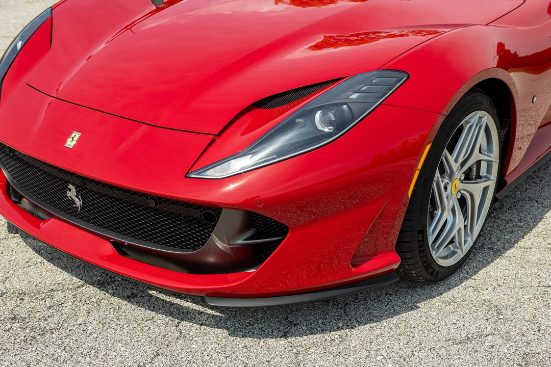 2018 Ferrari 812 Superfast - Image 25 of 31