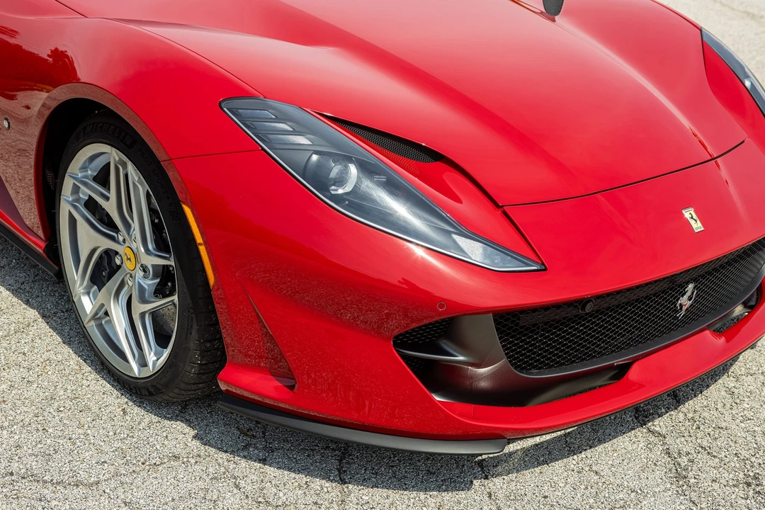2018 Ferrari 812 Superfast - Image 23 of 31