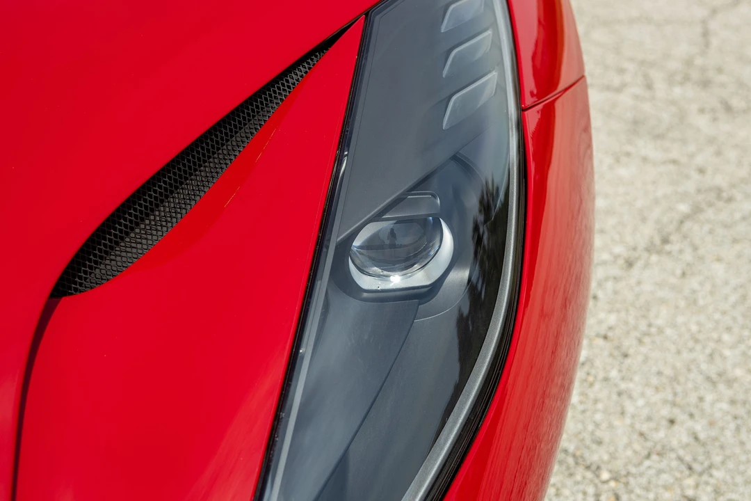 2018 Ferrari 812 Superfast - Image 29 of 31