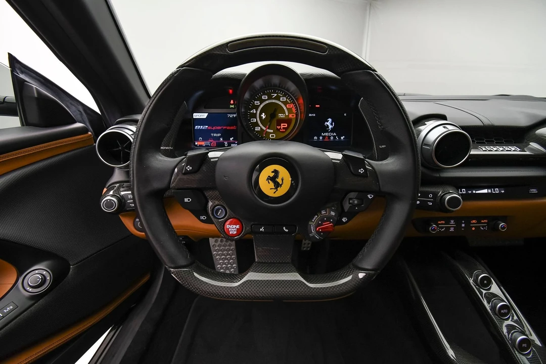 2018 Ferrari 812 Superfast - Image 10 of 31