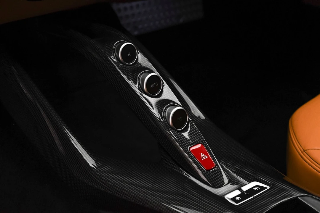2018 Ferrari 812 Superfast - Image 23 of 31