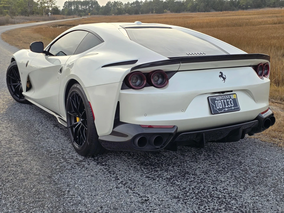 2018 Ferrari 812 Superfast - Image 25 of 31