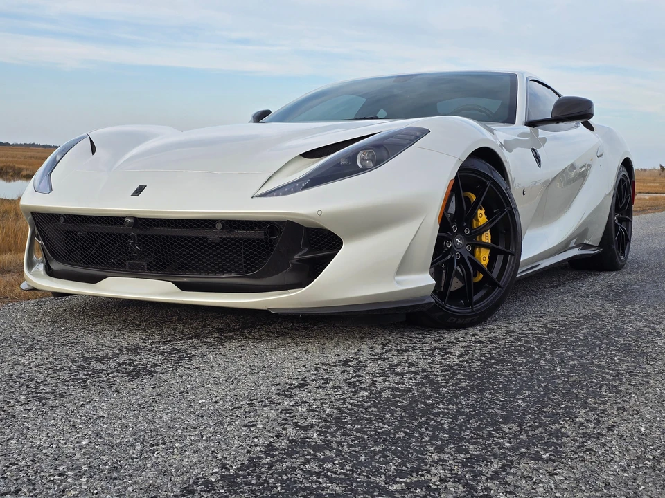2018 Ferrari 812 Superfast - Image 11 of 31