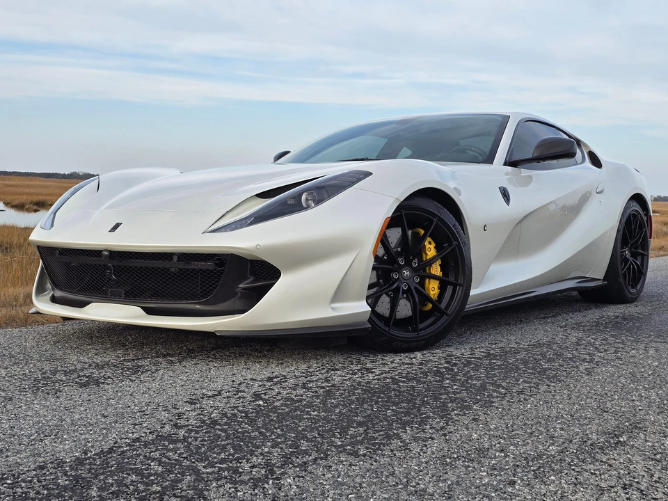 2018 Ferrari 812 Superfast - Image 14 of 31
