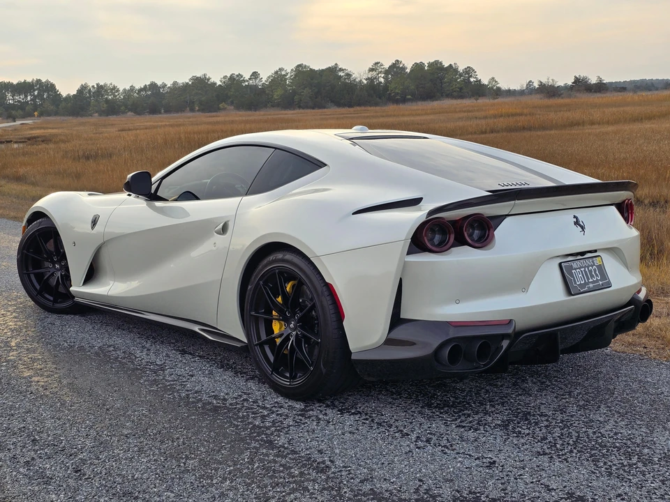 2018 Ferrari 812 Superfast - Image 21 of 31