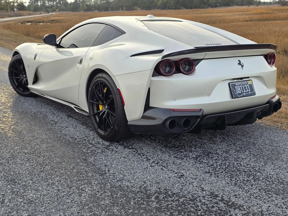 2018 Ferrari 812 Superfast - Image 26 of 31