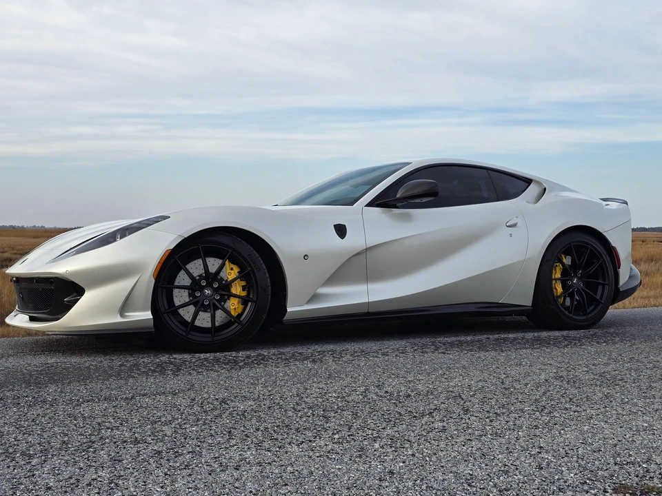 2018 Ferrari 812 Superfast - Image 16 of 31