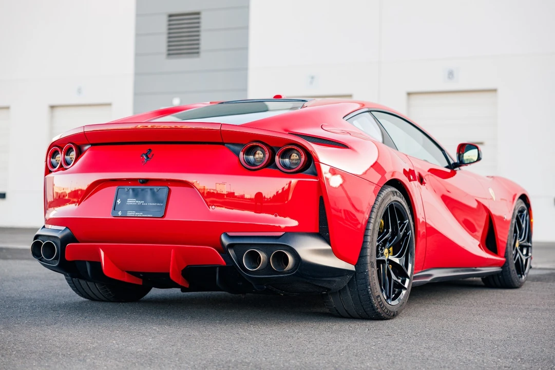 2018 Ferrari 812 Superfast - Image 10 of 21