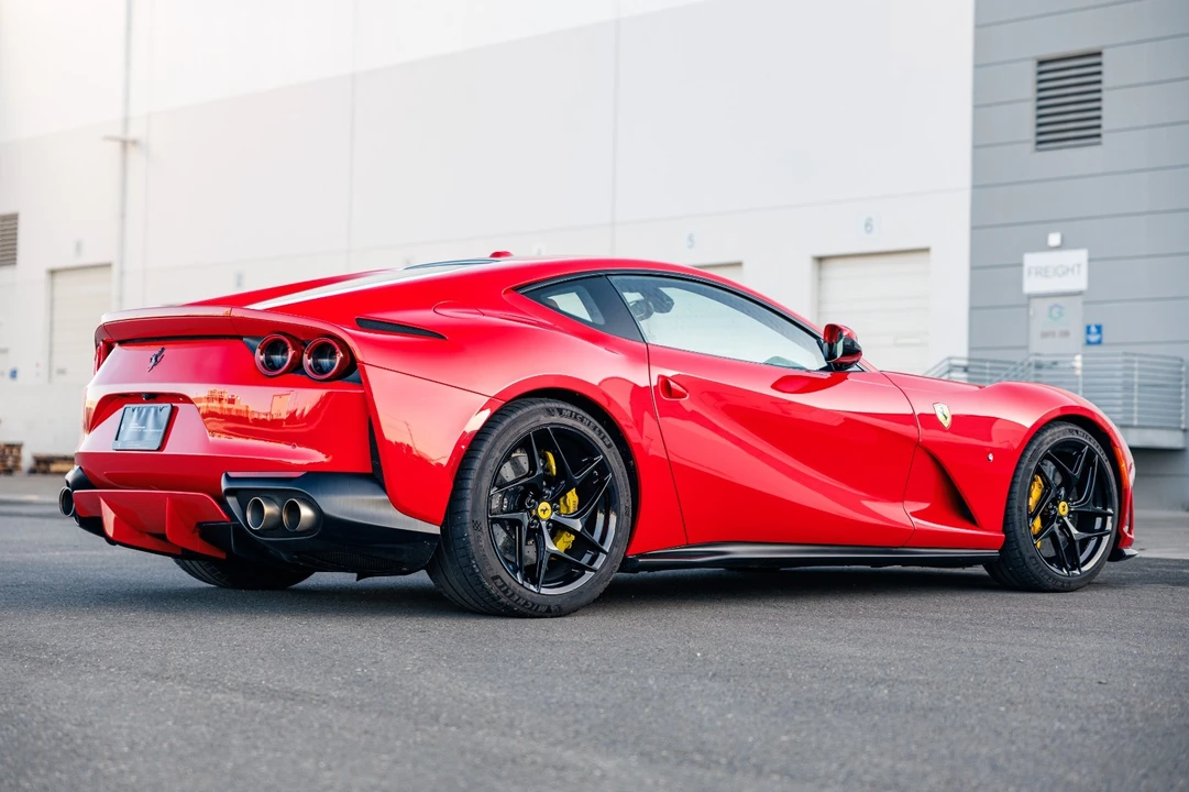 2018 Ferrari 812 Superfast - Image 11 of 21