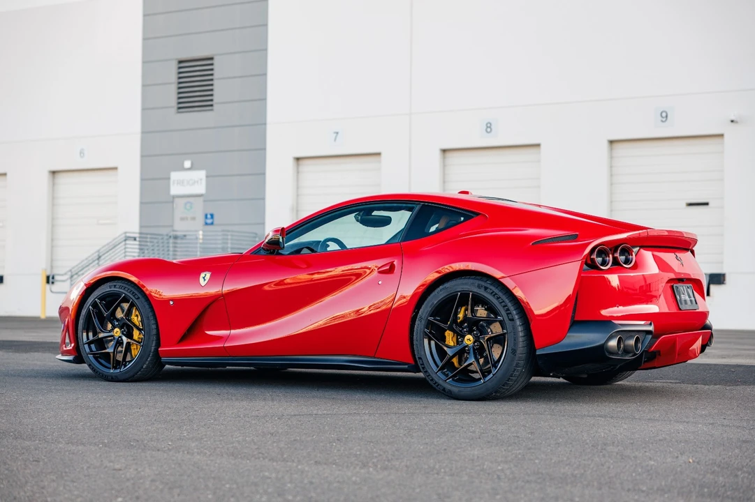 2018 Ferrari 812 Superfast - Image 7 of 21