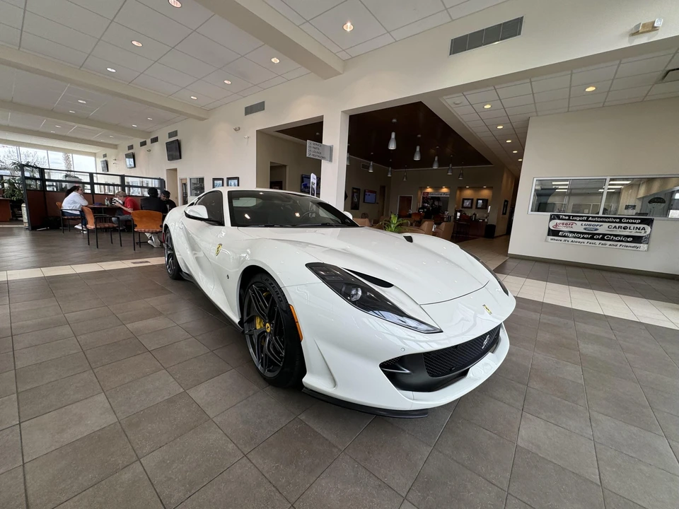 2018 Ferrari 812 Superfast - Image 19 of 31