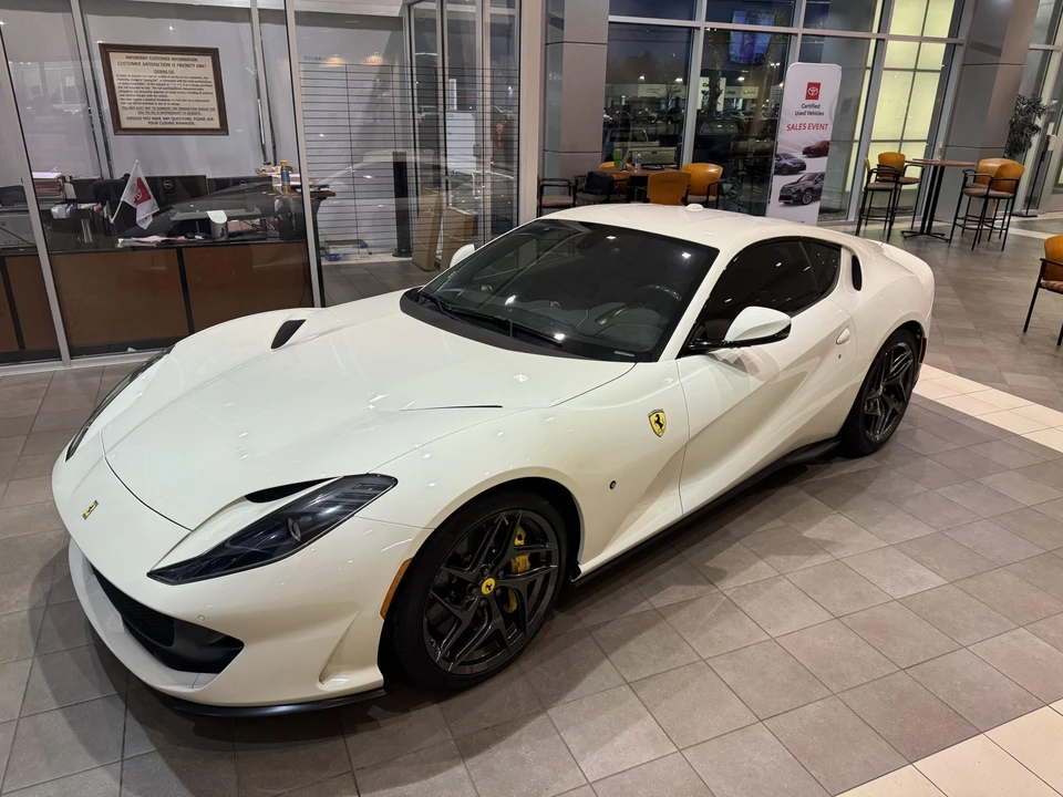 2018 Ferrari 812 Superfast - Image 13 of 31