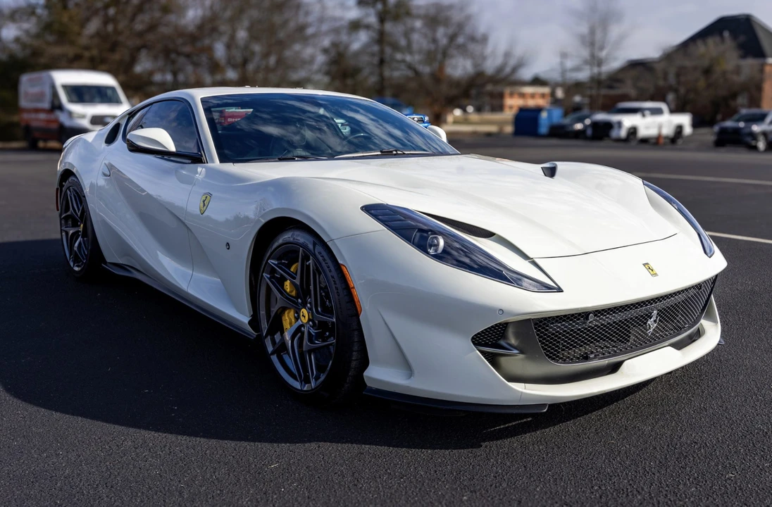 2018 Ferrari 812 Superfast - Image 4 of 31