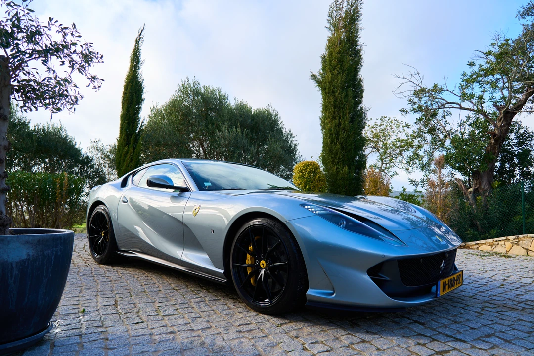 2018 Ferrari 812 Superfast - Image 6 of 31