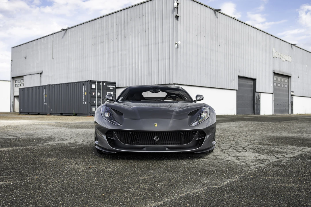 2018 Ferrari 812 Superfast - Image 2 of 31