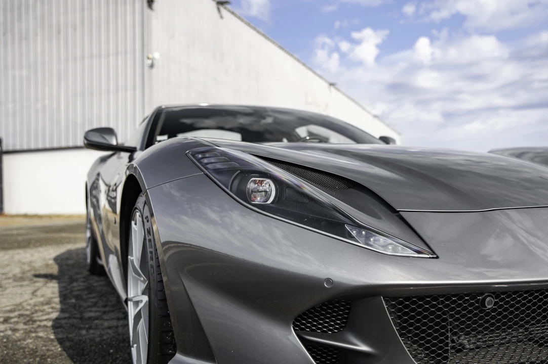 2018 Ferrari 812 Superfast - Image 28 of 31