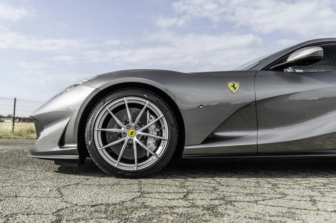 2018 Ferrari 812 Superfast - Image 30 of 31