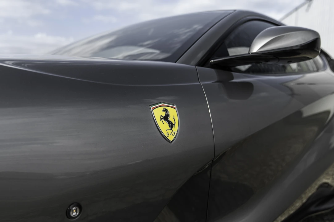 2018 Ferrari 812 Superfast - Image 11 of 31