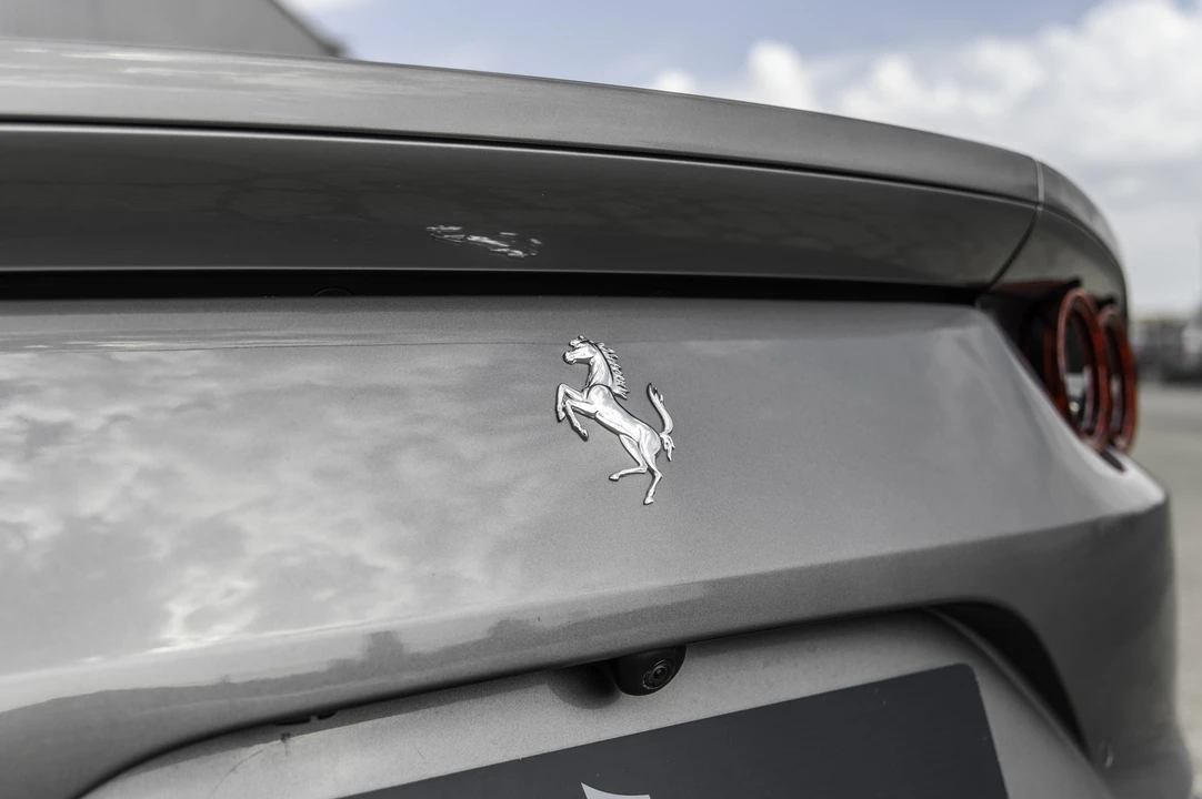 2018 Ferrari 812 Superfast - Image 22 of 31