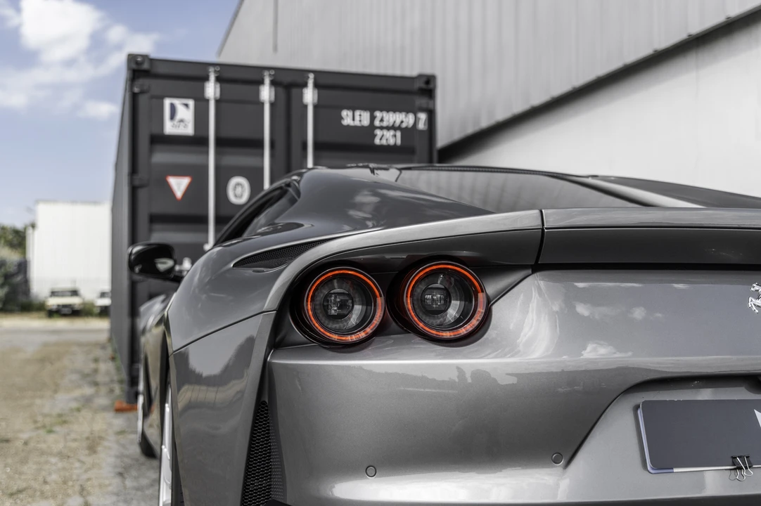 2018 Ferrari 812 Superfast - Image 25 of 31