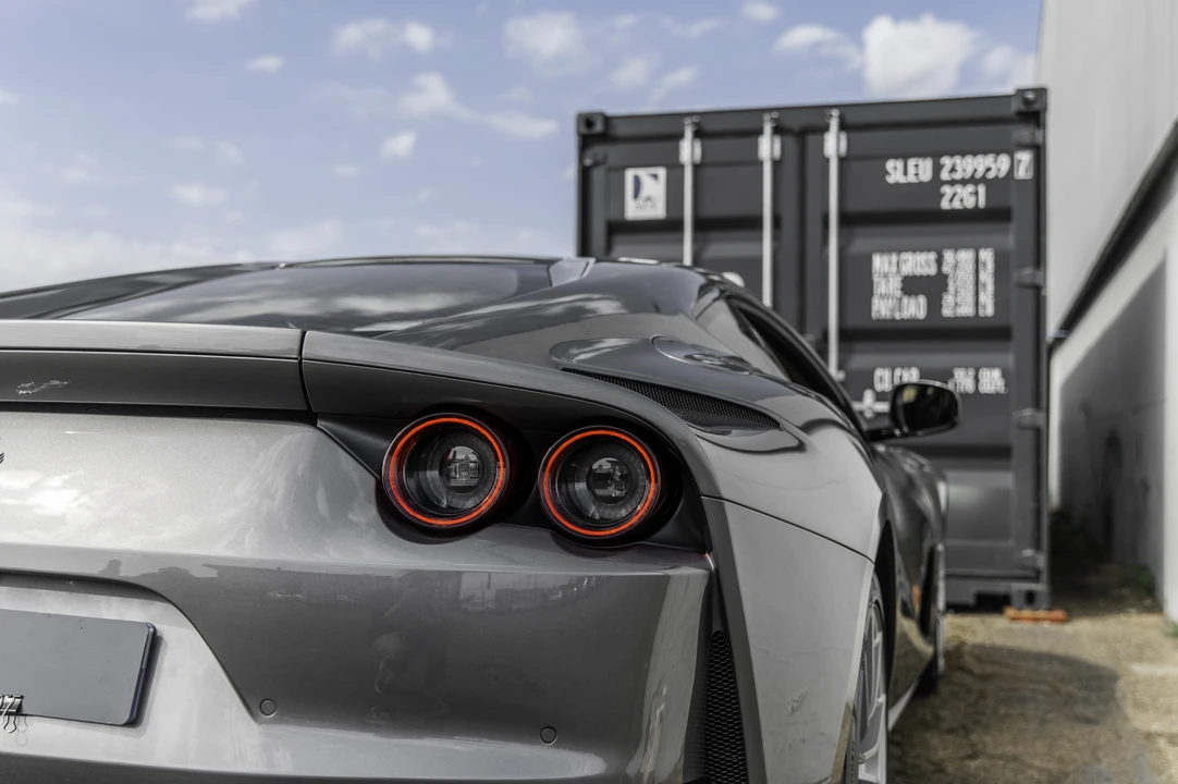 2018 Ferrari 812 Superfast - Image 26 of 31