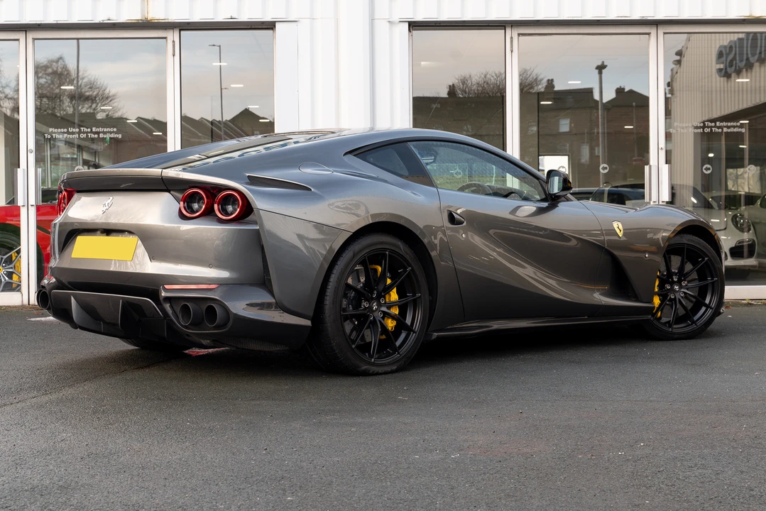 2018 Ferrari 812 Superfast - Image 5 of 31