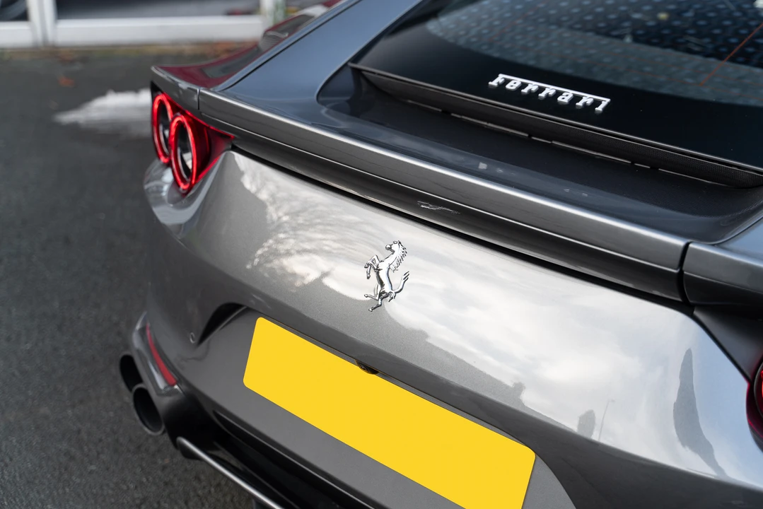 2018 Ferrari 812 Superfast - Image 23 of 31