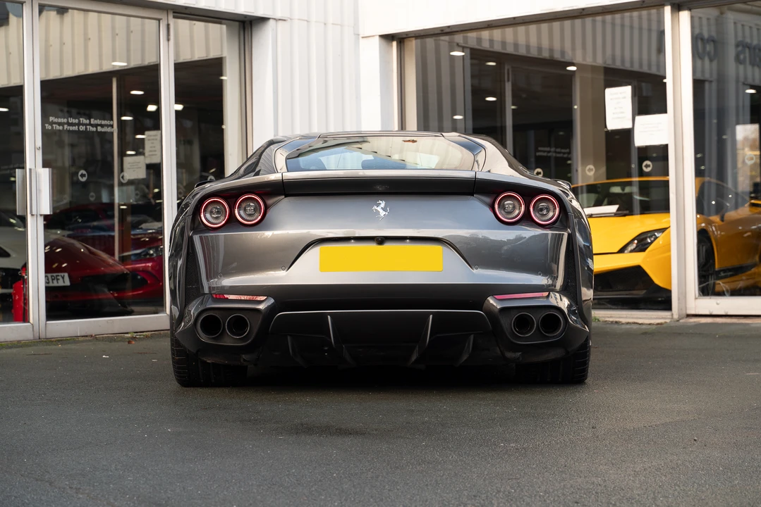 2018 Ferrari 812 Superfast - Image 27 of 31