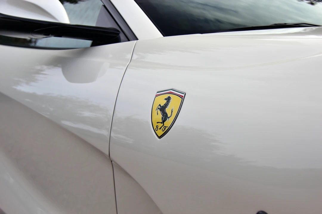 2018 Ferrari 812 Superfast - Image 18 of 31