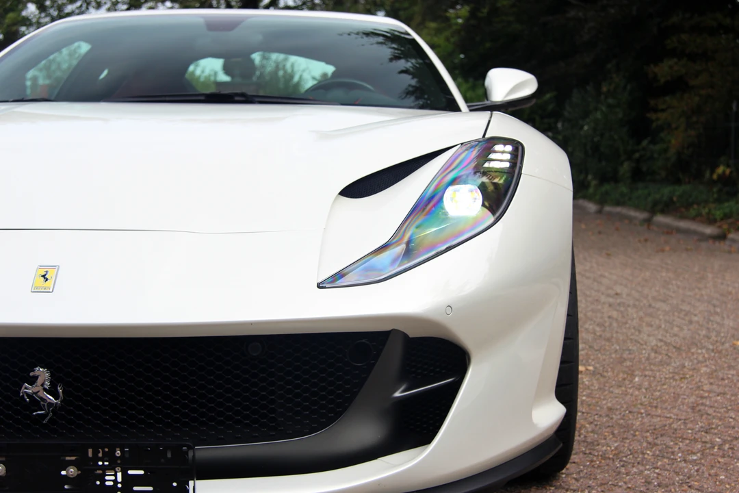 2018 Ferrari 812 Superfast - Image 24 of 31